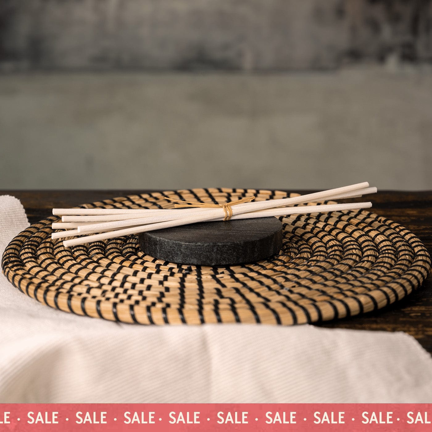 Weiße Rattan-Diffusorstäbchen, 240 mm x 4 mm