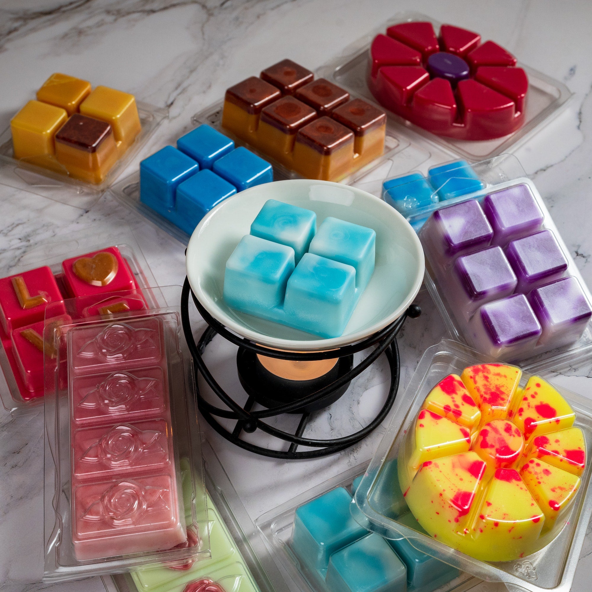 Crafting Wax Melts with Clamshell Molds: A Simple Guide – Candle Shack BV