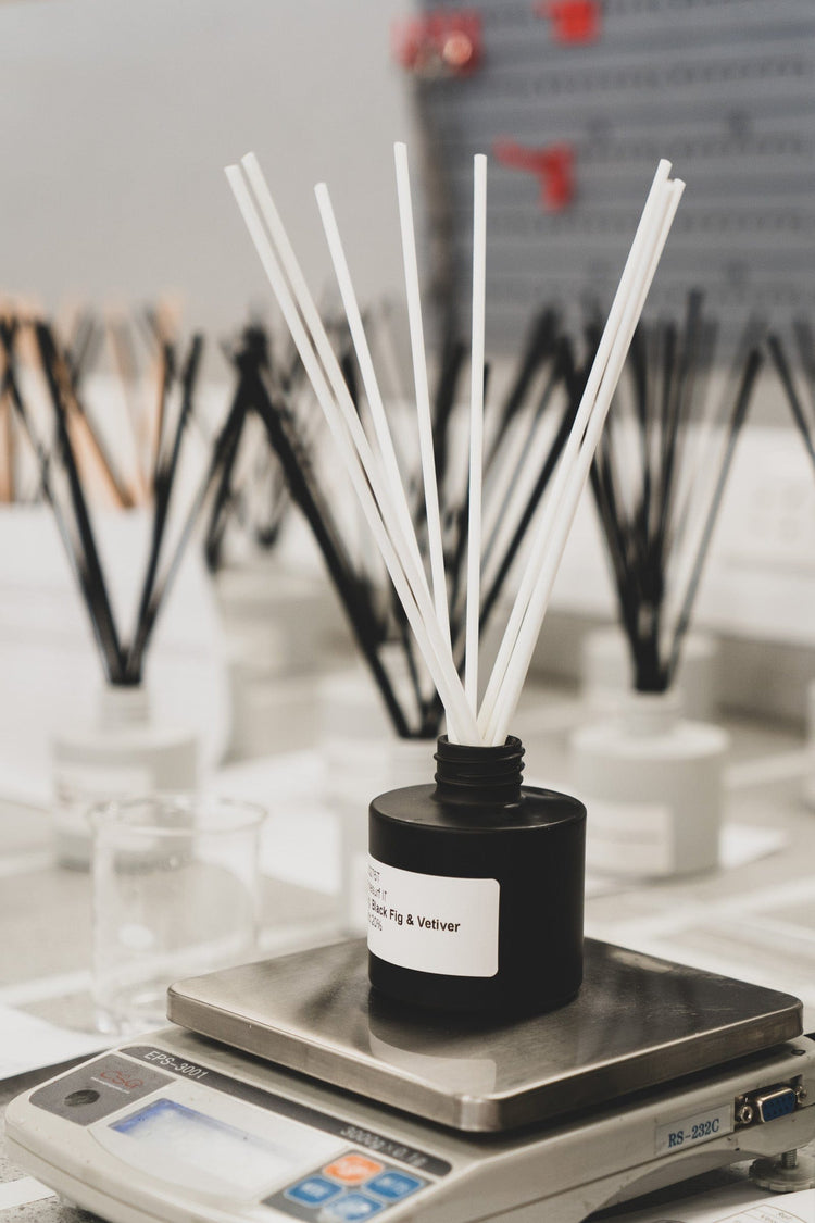 How to choose a diffuser base. – Candle Shack BV